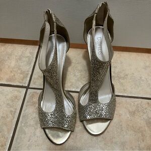 Silver David's Bridal 10 Women's US Shoe Size Bridal Shoes